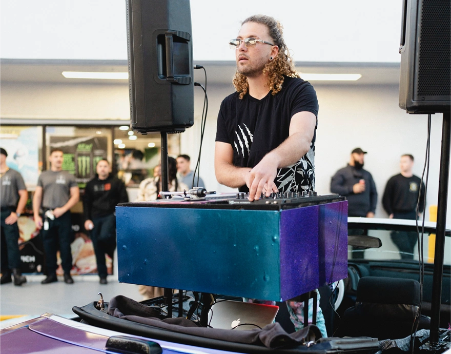 dj